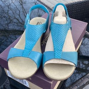 Clarks Turkish Tile Sandel 7 1/2 Wide